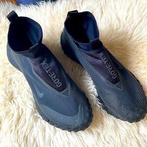 Nike ACG mountain fly sneakers